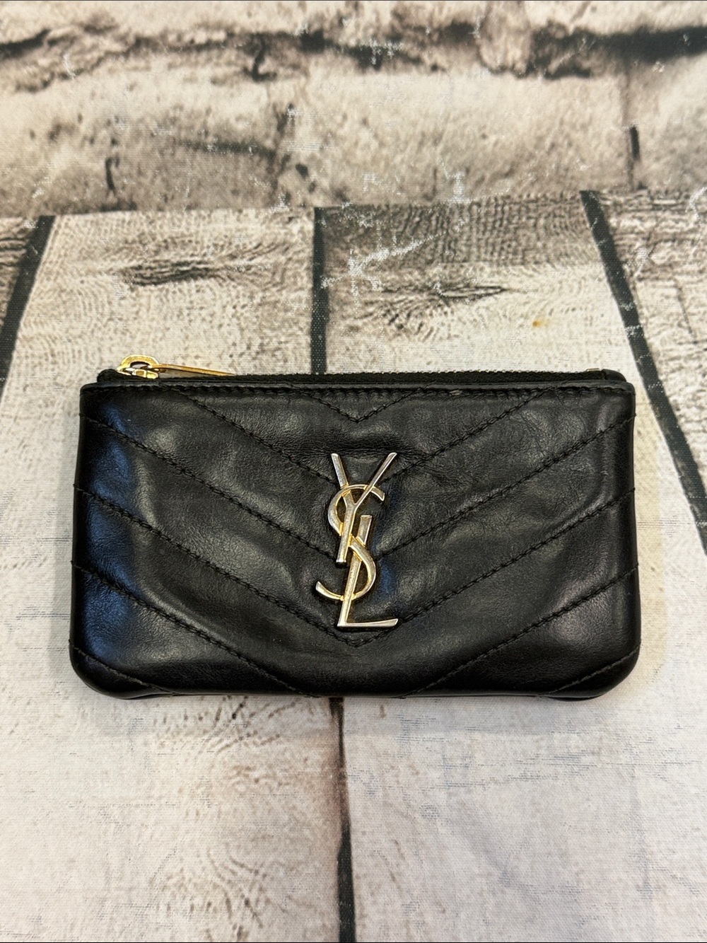 YSL Yves Saint Laurent Black Leather Key Pouch Mini Wallet - Picture 12 of 16